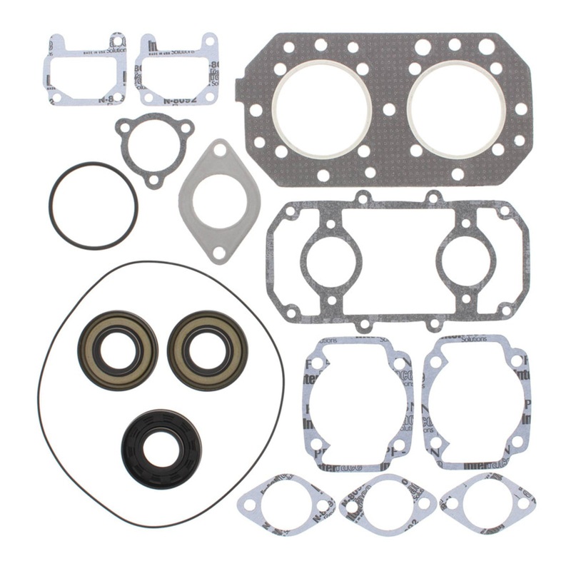 PWC COMPLETE GASKET KIT WITH OIL SEALS 611101